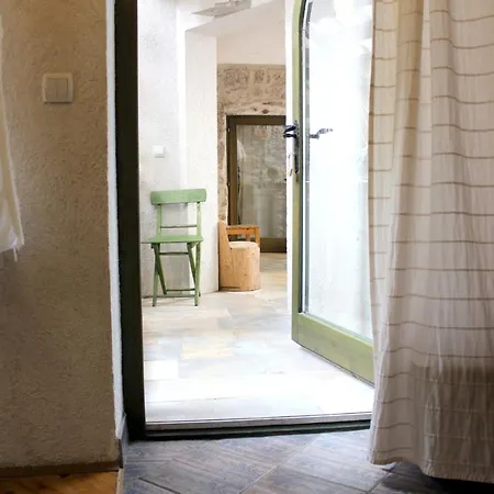 Betina 32 M² Terrace Apartment *