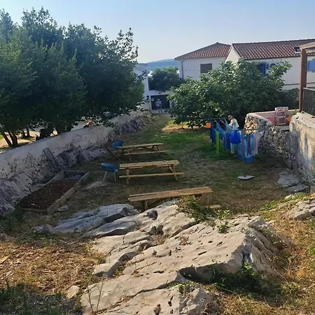 Betina 32 M² Terrace
