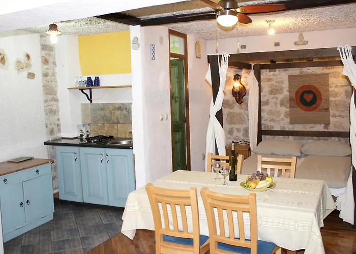 Studio, Betina, 32 M², Terrace * Betina (Sibenik-Knin)